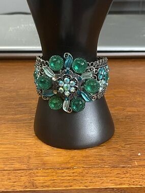 Emerald Crystal Flower Cuff Bracelet - Women Jewelry